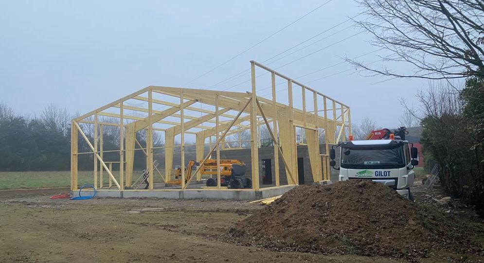 EULR GILOT LIONEL Charpentier Laval Batiment 14